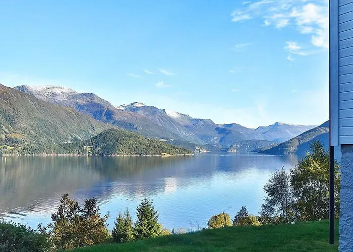 펜션 10 Person In Folkestad (More og Romsdal)